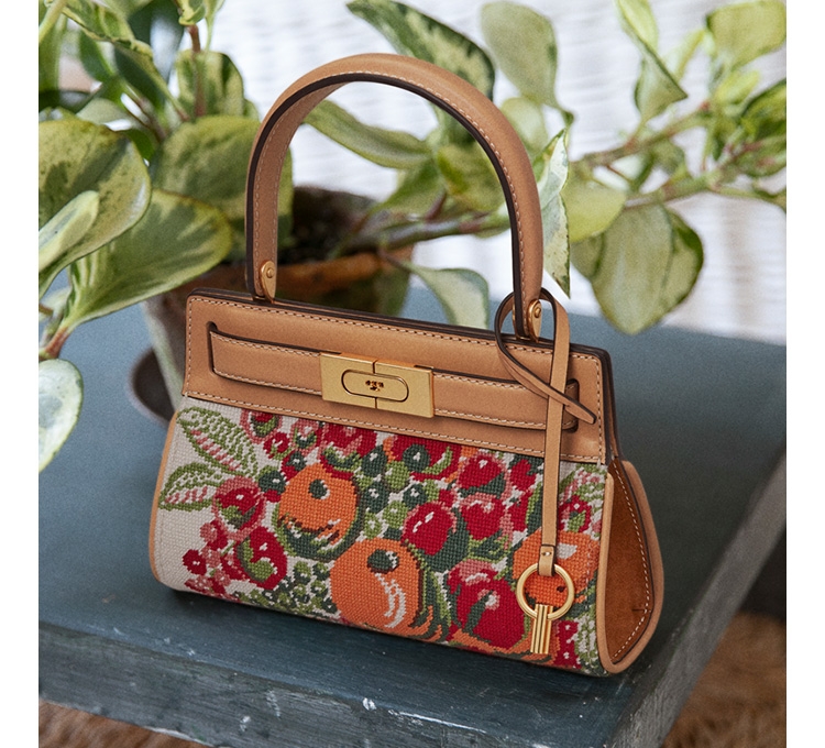 Lee Radziwill Bag in needlepoint